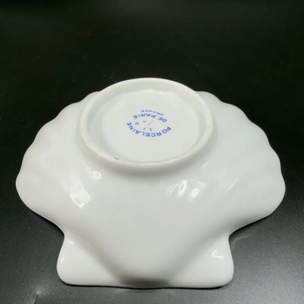 Porcelaine de Paris France Porcelain Shell Shaped Dish Plate Trinket Holder READ